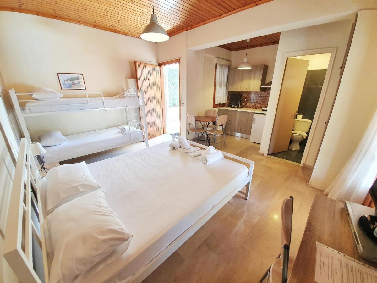 Aparthotel Alexaria Holidays 3*
