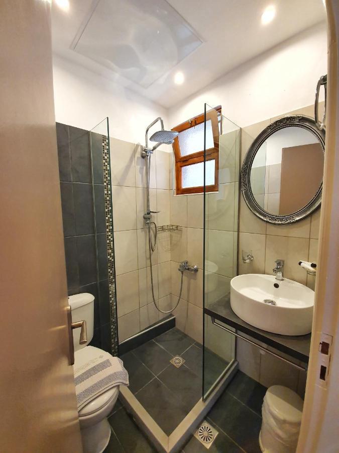 Alexaria Holidays Aparthotel Frínion