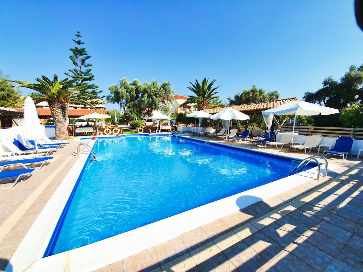 Aparthotel Alexaria Holidays 3*