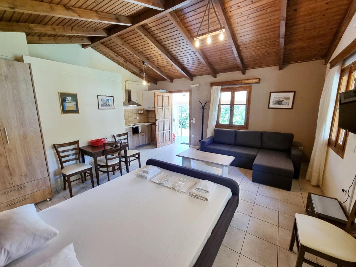 Alexaria Holidays Aparthotel Frinion